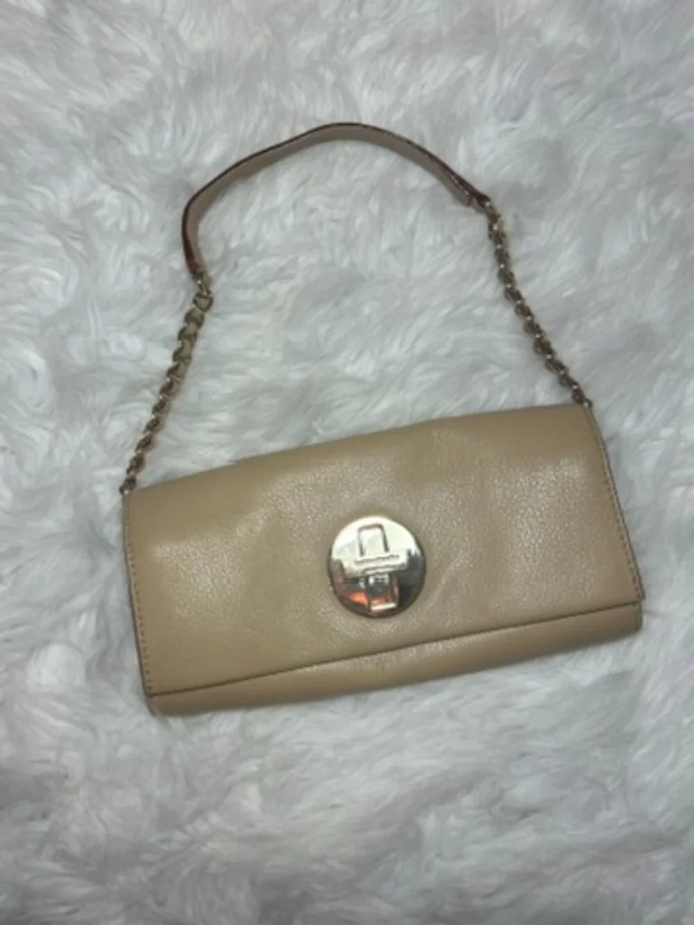 KATE SPADE tan nude soft leather Clutch Turnlock Leather Bag Purse with strap